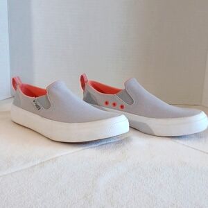 Columbia, PFG Performance Fishing Gear, slip on women's tennis shoe Sz. 6 NWOB